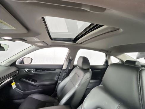 Used 2023 Honda Civic Touring image 22