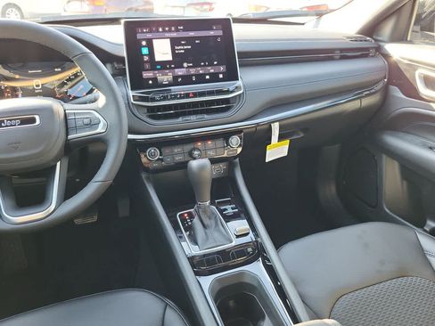 New 2026 Jeep Compass Latitude AWD/4WD image 24