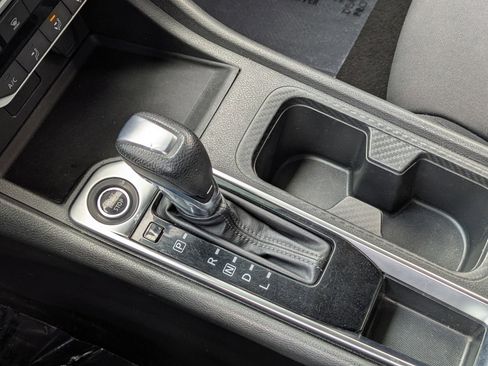 Used 2020 Nissan Sentra S image 16