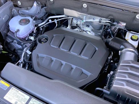 New 2026 Volkswagen Atlas SE FWD image 17