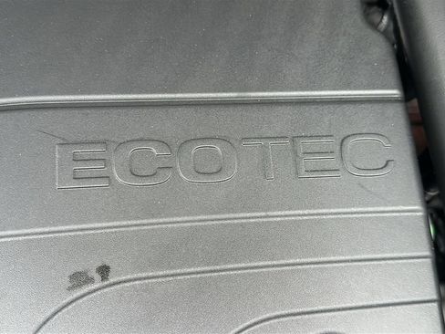 Used 2025 Chevrolet Equinox RS w/ Safety and Technology Package FWD image 34