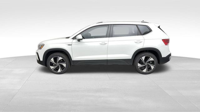Certified 2024 Volkswagen Taos SE AWD/4WD image 6