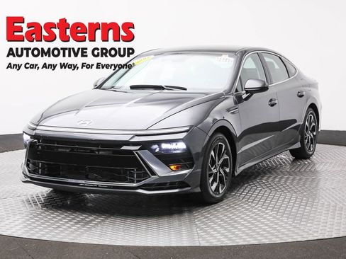 Used 2024 Hyundai Sonata SEL image 1