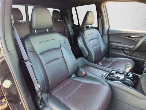 Certified 2017 Honda Ridgeline Black Edition image 21