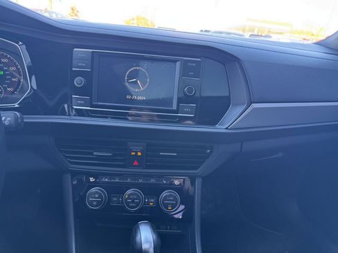 Used 2020 Volkswagen Jetta R-Line w/ R-Line Cold Weather Package image 29