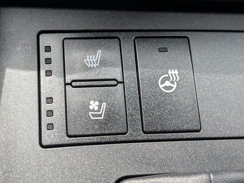 Used 2023 Lexus IS 350 F Sport w/ Memory Package AWD/4WD image 27
