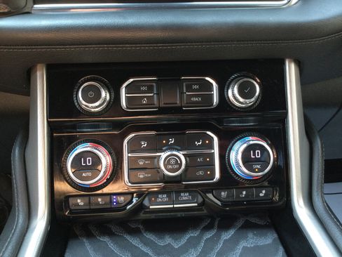 Used 2023 GMC Yukon Denali w/ Max Trailering Package AWD/4WD image 20