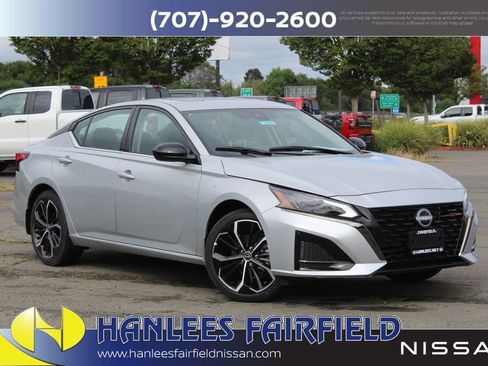 New 2025 Nissan Altima 2.5 SR w/ SR Premium Package FWD image 1