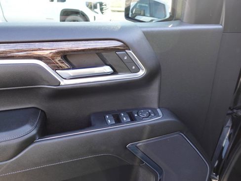 Used 2023 GMC Sierra 1500 Elevation image 16