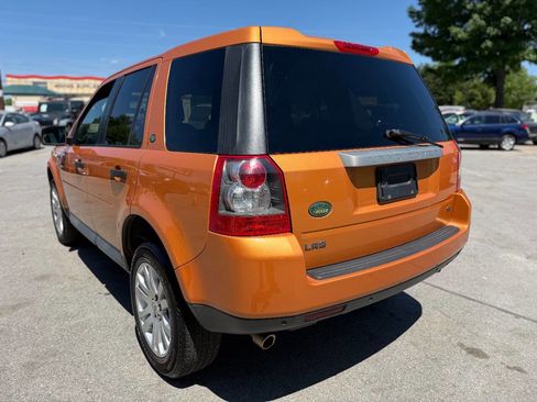 Used 2008 Land Rover LR2 SE image 4