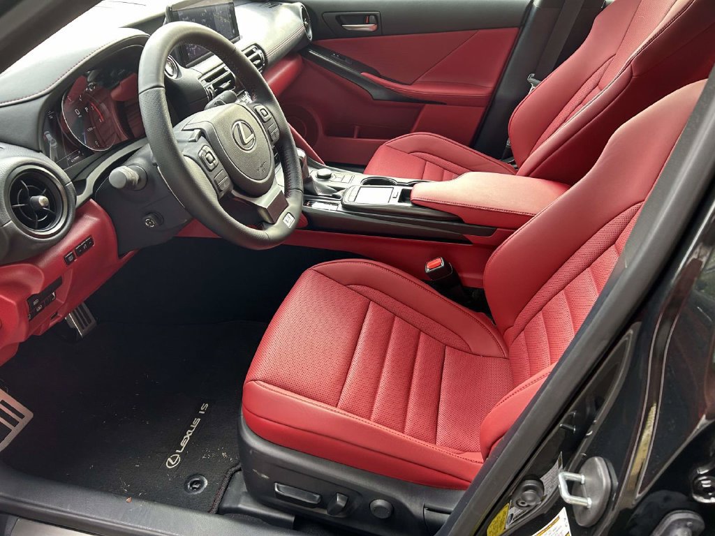 Used 2023 Lexus IS 350 F Sport RWD image 12