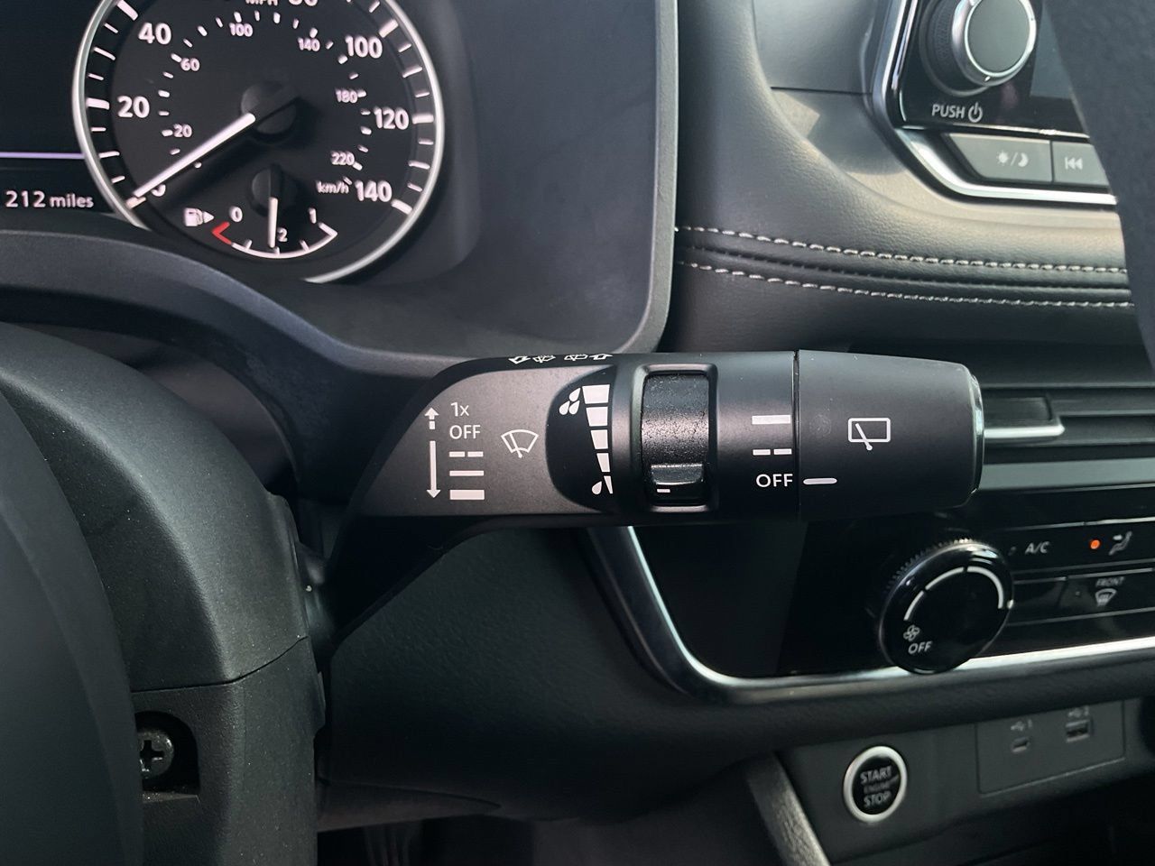 Used 2023 Nissan Rogue S FWD image 39