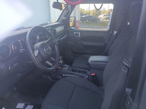 Used 2021 Jeep Wrangler Sport AWD/4WD image 8