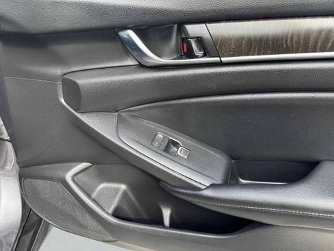 Used 2022 Honda Accord EX-L image 52