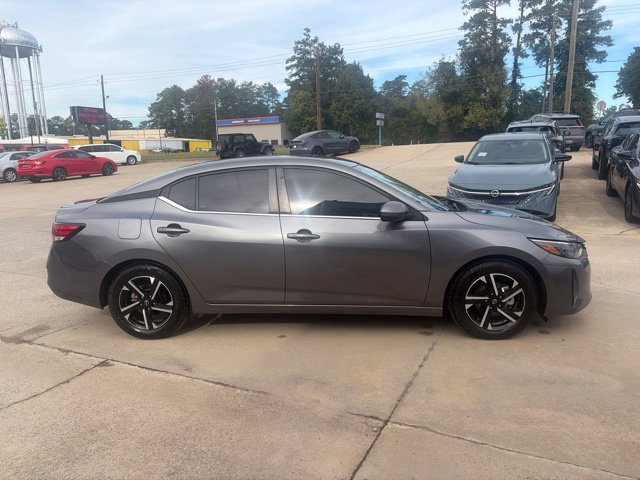 Used 2024 Nissan Sentra SV FWD image 5