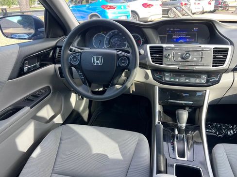 Used 2017 Honda Accord LX image 36