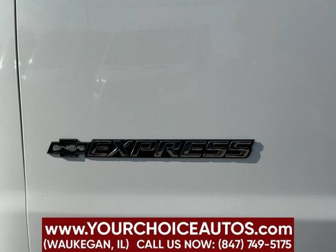 Used 2016 Chevrolet Express 2500 RWD image 26