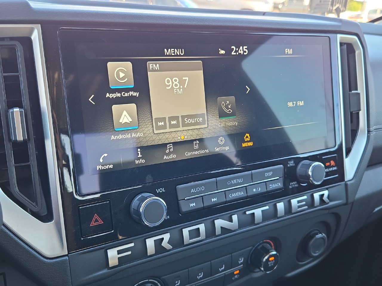 Certified 2025 Nissan Frontier SV RWD image 21