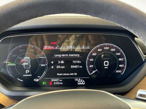 Used 2022 Audi e-tron GT Premium Plus AWD/4WD image 12