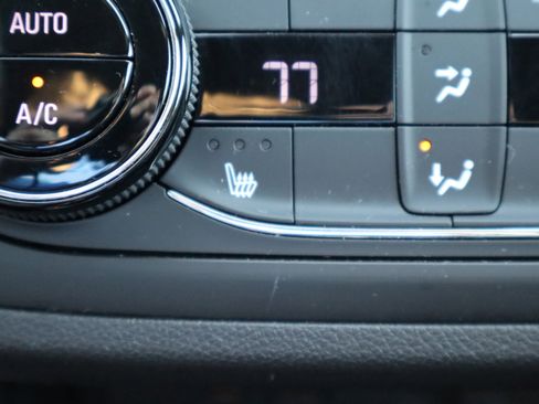 Used 2024 Buick Envista Preferred w/ Convenience I Package image 22