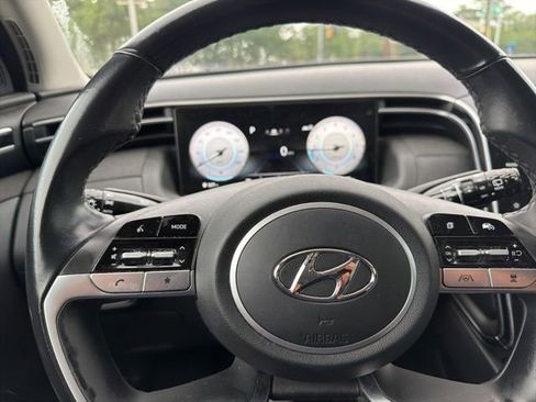 Used 2022 Hyundai Tucson SEL w/ Convenience + Premium Package FWD image 11
