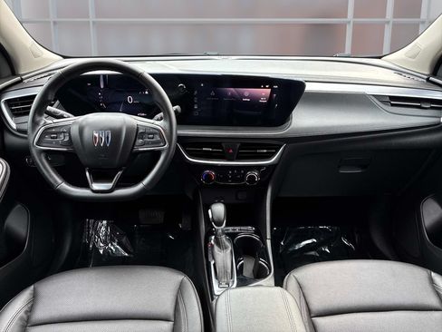 Used 2024 Buick Encore GX Sport Touring FWD image 17