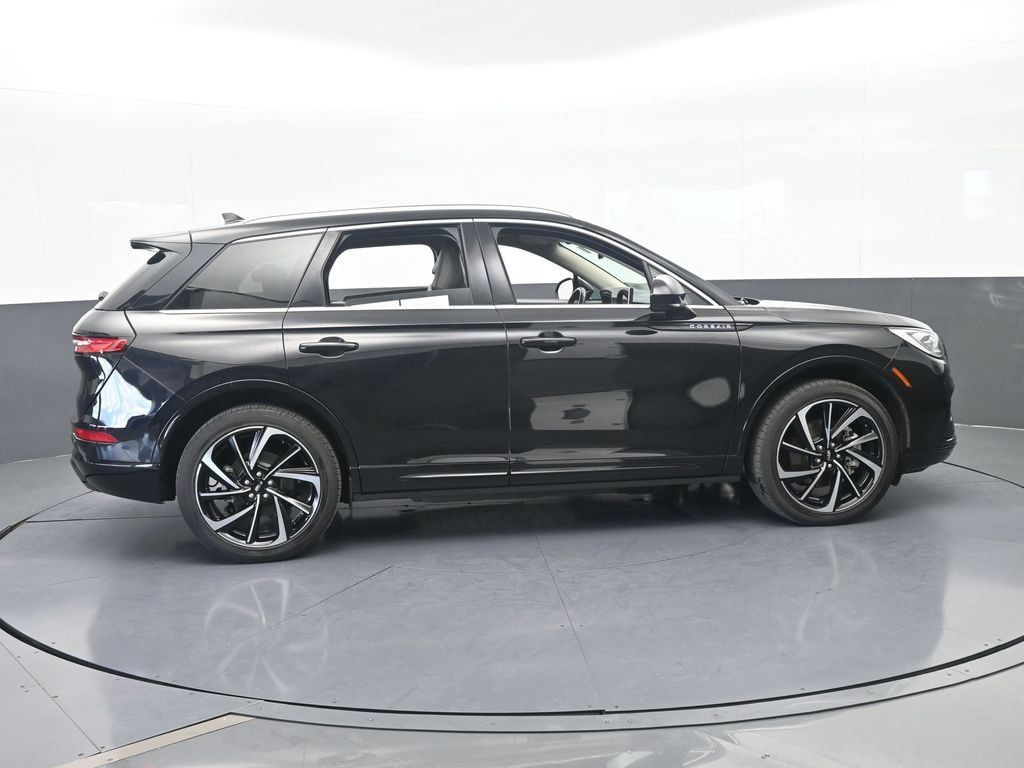 Used 2024 Lincoln Corsair Grand Touring AWD/4WD image 7