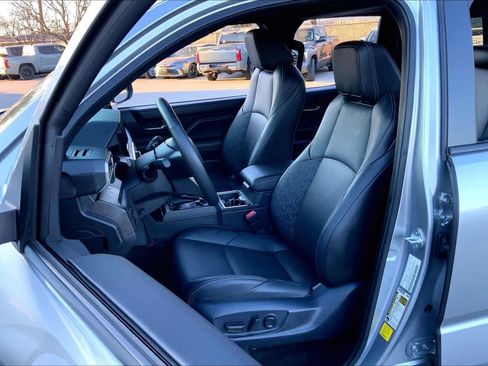 Used 2025 Toyota Tacoma Limited image 7