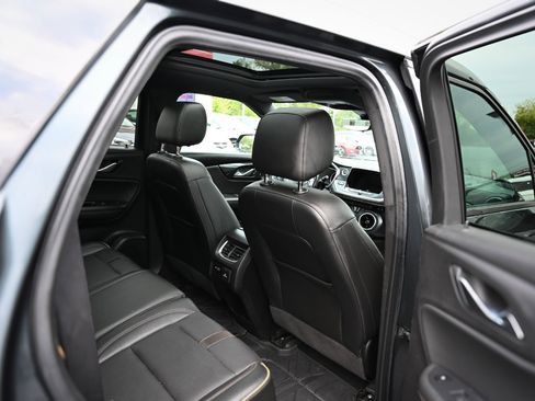 Used 2020 Chevrolet Blazer Premier w/ Driver Confidence II Package image 15