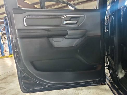 Used 2019 RAM 1500 Big Horn image 18