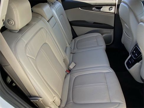 Used 2020 Lincoln Nautilus Reserve w/ Equipment Group 202A image 22