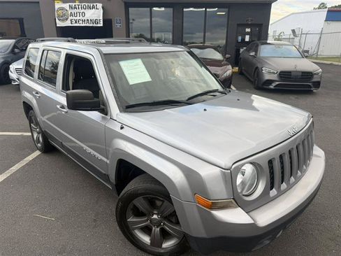 Used 2015 Jeep Patriot High Altitude FWD image 9
