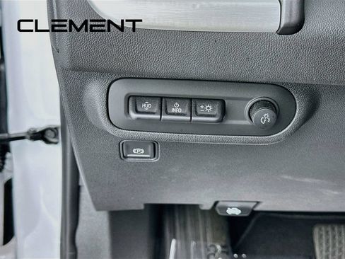 Used 2023 GMC Terrain SLT w/ Tech Package AWD/4WD image 14