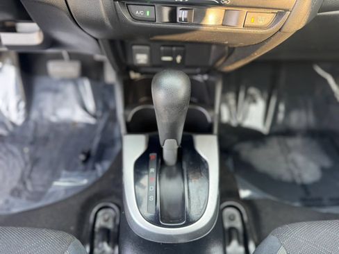 Used 2017 Honda Fit EX image 19