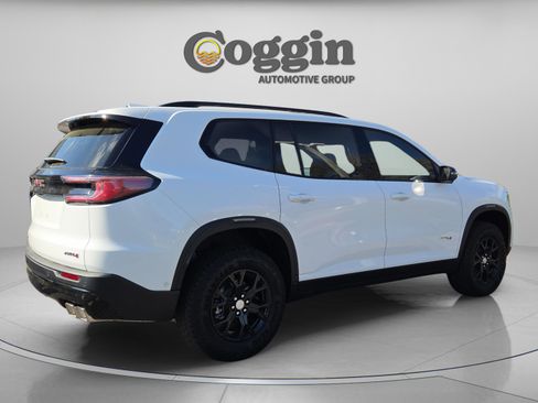 New 2026 GMC Acadia AT4 w/ Super Cruise Package image 7