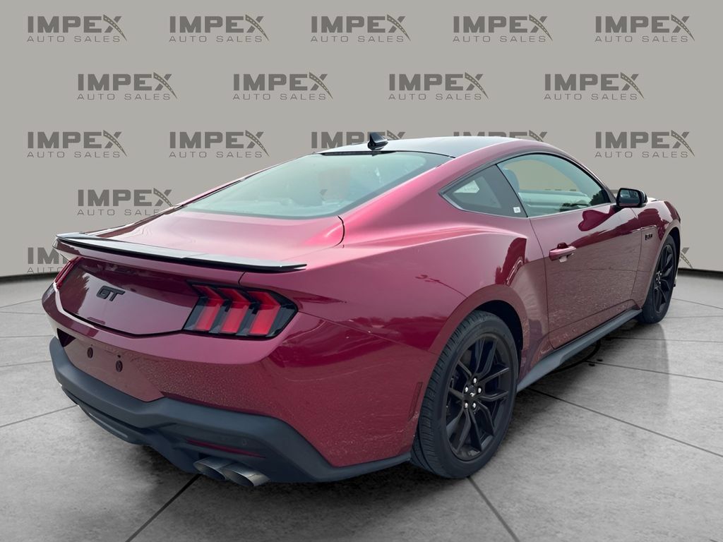Used 2025 Ford Mustang GT Premium RWD image 3