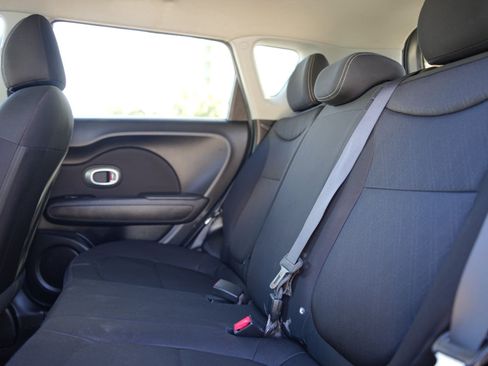 Used 2017 Kia Soul image 13