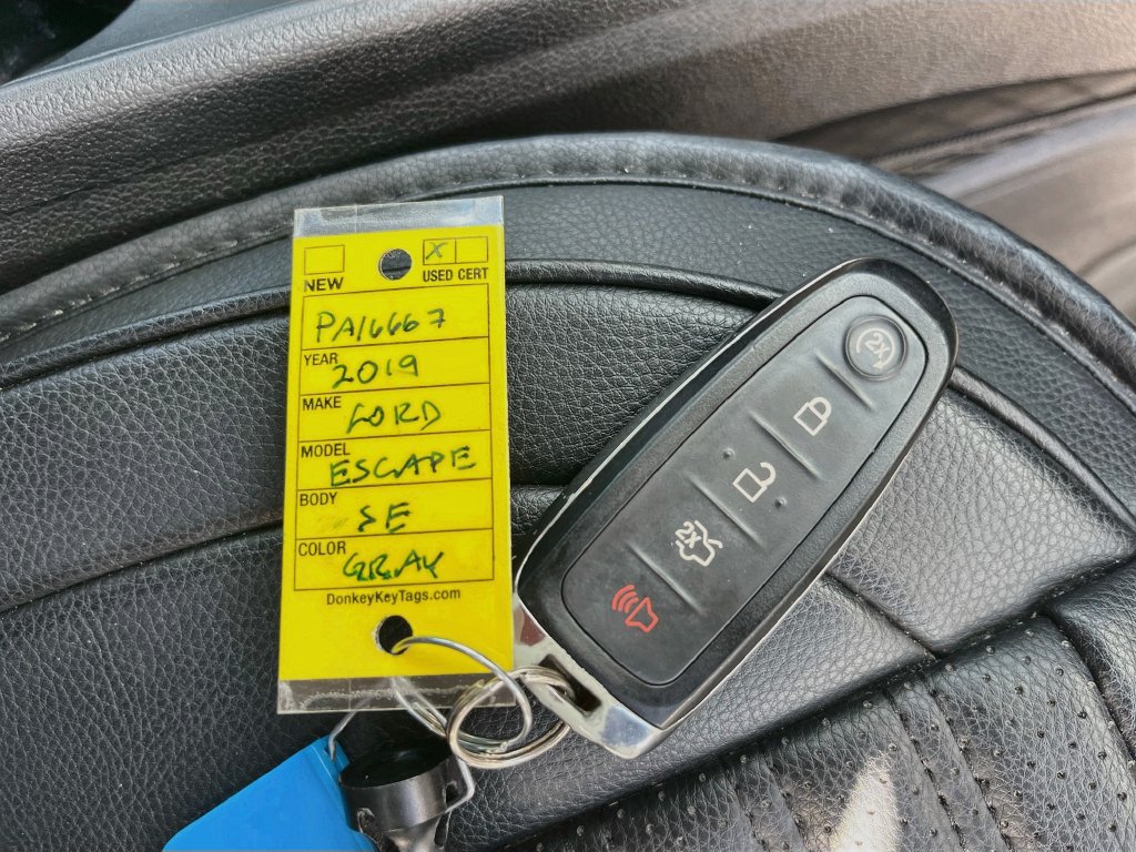 Used 2019 Ford Escape SE FWD image 32