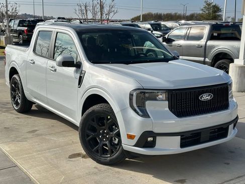 New 2026 Ford Maverick Lobo image 30