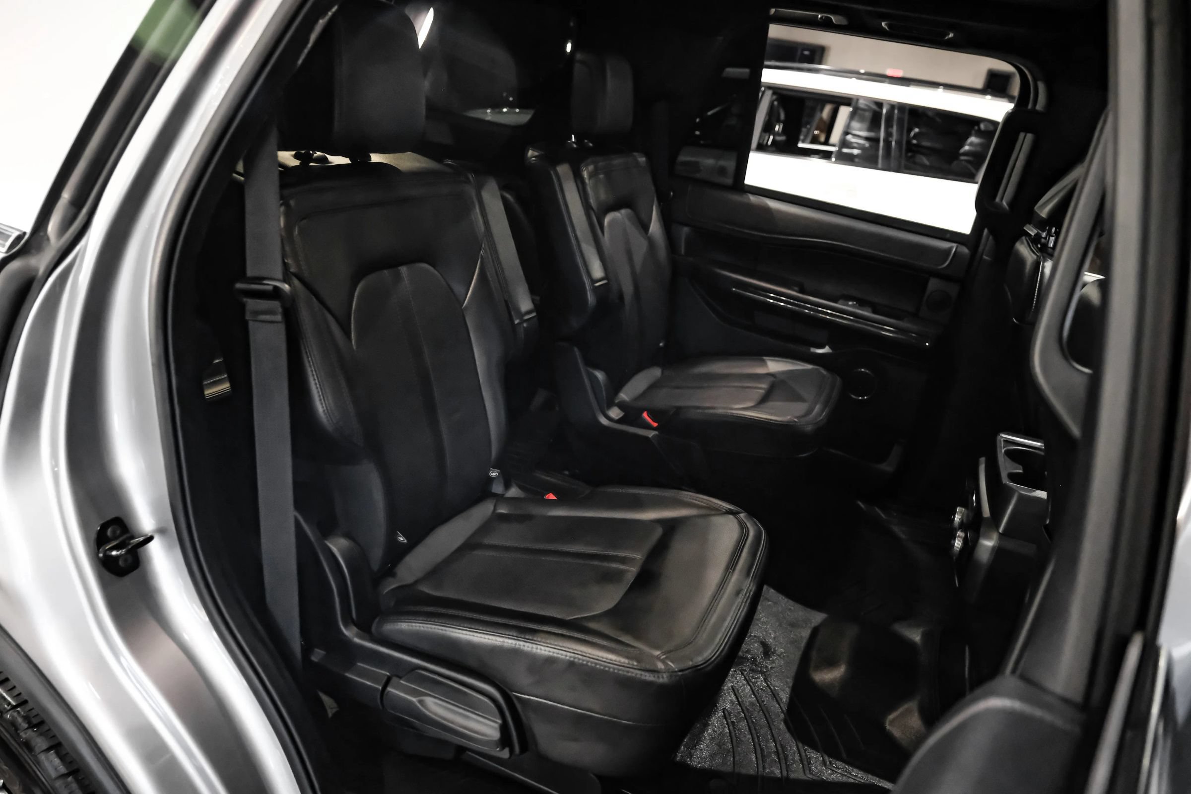 Used 2021 Ford Expedition Limited RWD image 29