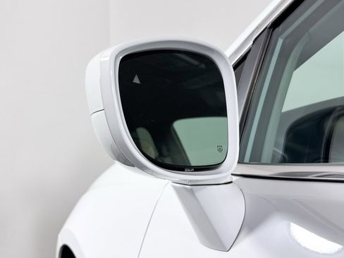 Used 2017 Chrysler Pacifica Touring-L image 28