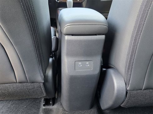 New 2025 Nissan Kicks SR w/ SR Premium Package image 16