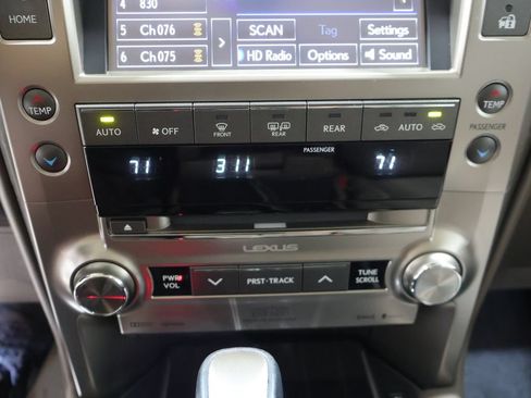 Used 2021 Lexus GX 460 Premium AWD/4WD image 32