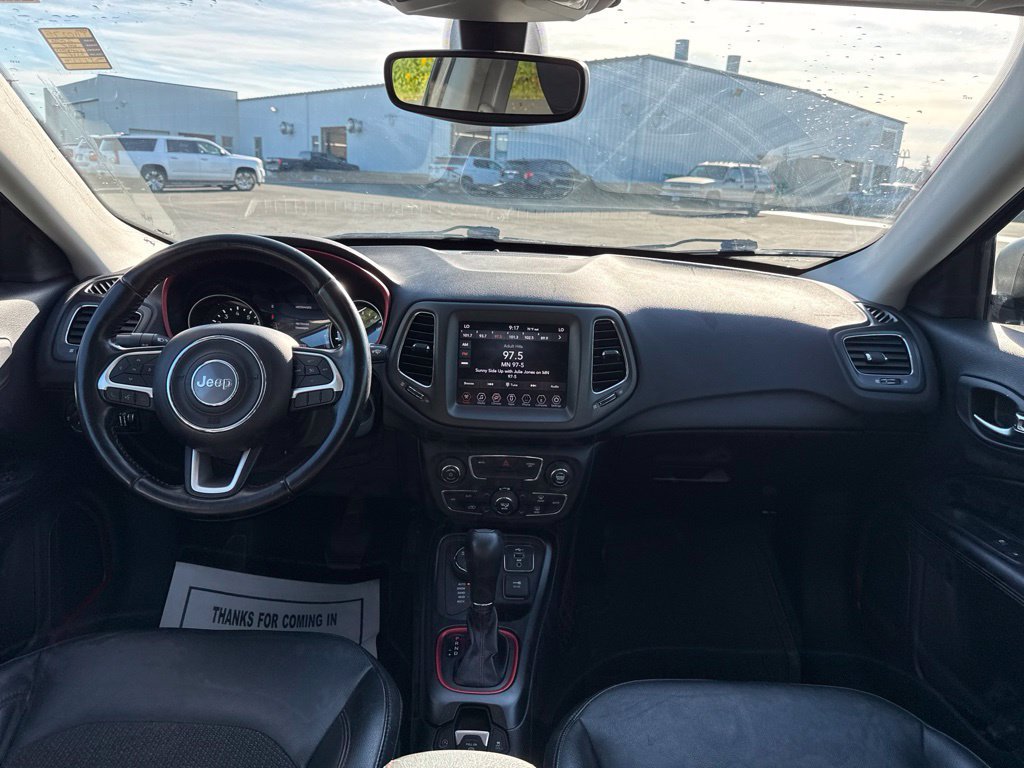 Used 2020 Jeep Compass Trailhawk AWD/4WD image 13
