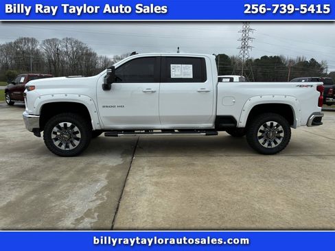 Used 2022 Chevrolet Silverado 3500 LT w/ All Star Edition image 1