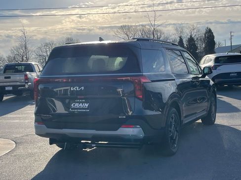 New 2026 Kia Carnival EX FWD image 7