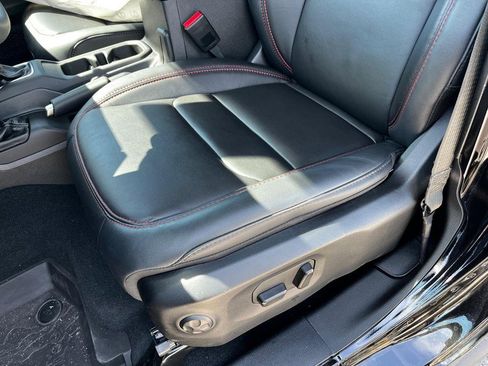 Used 2024 Jeep Gladiator Rubicon image 15