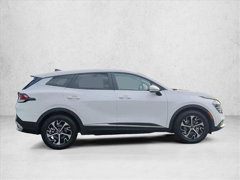 Used 2025 Kia Sportage EX FWD image 4