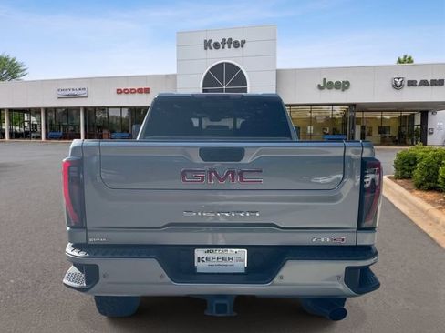 Used 2025 GMC Sierra 3500 AT4 w/ AT4 Premium Plus Package AWD/4WD image 5