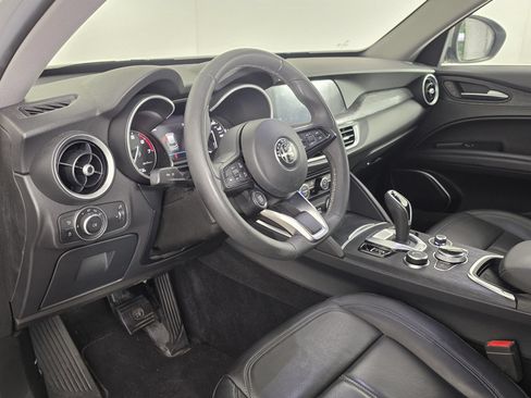 Used 2020 Alfa Romeo Stelvio Sport w/ Quick Order Package 22J Sport AWD/4WD image 2